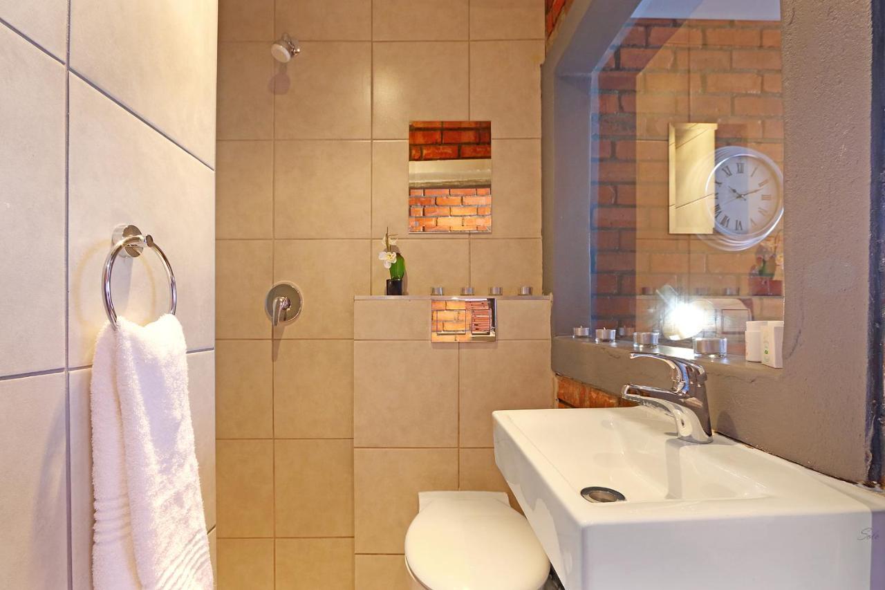 The Rhino Hotel & Apartments Cidade Do Cabo Exterior foto